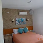Surya Butik 2* 알라카티