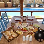 Surya Butik Alaçatı
