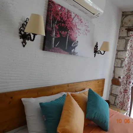 Surya Butık Alaçatı