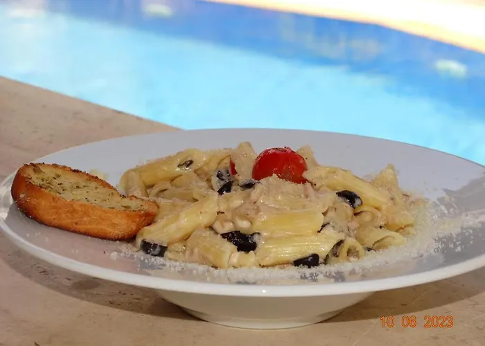 Surya Butik 2* 알라카티