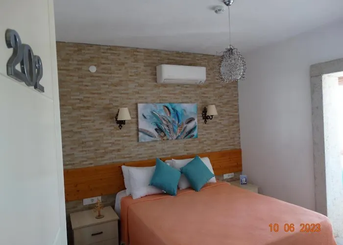 Surya Butik 2* 알라카티